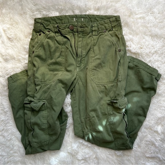 Billabong Green Cargo Pants - Picture 2 of 7